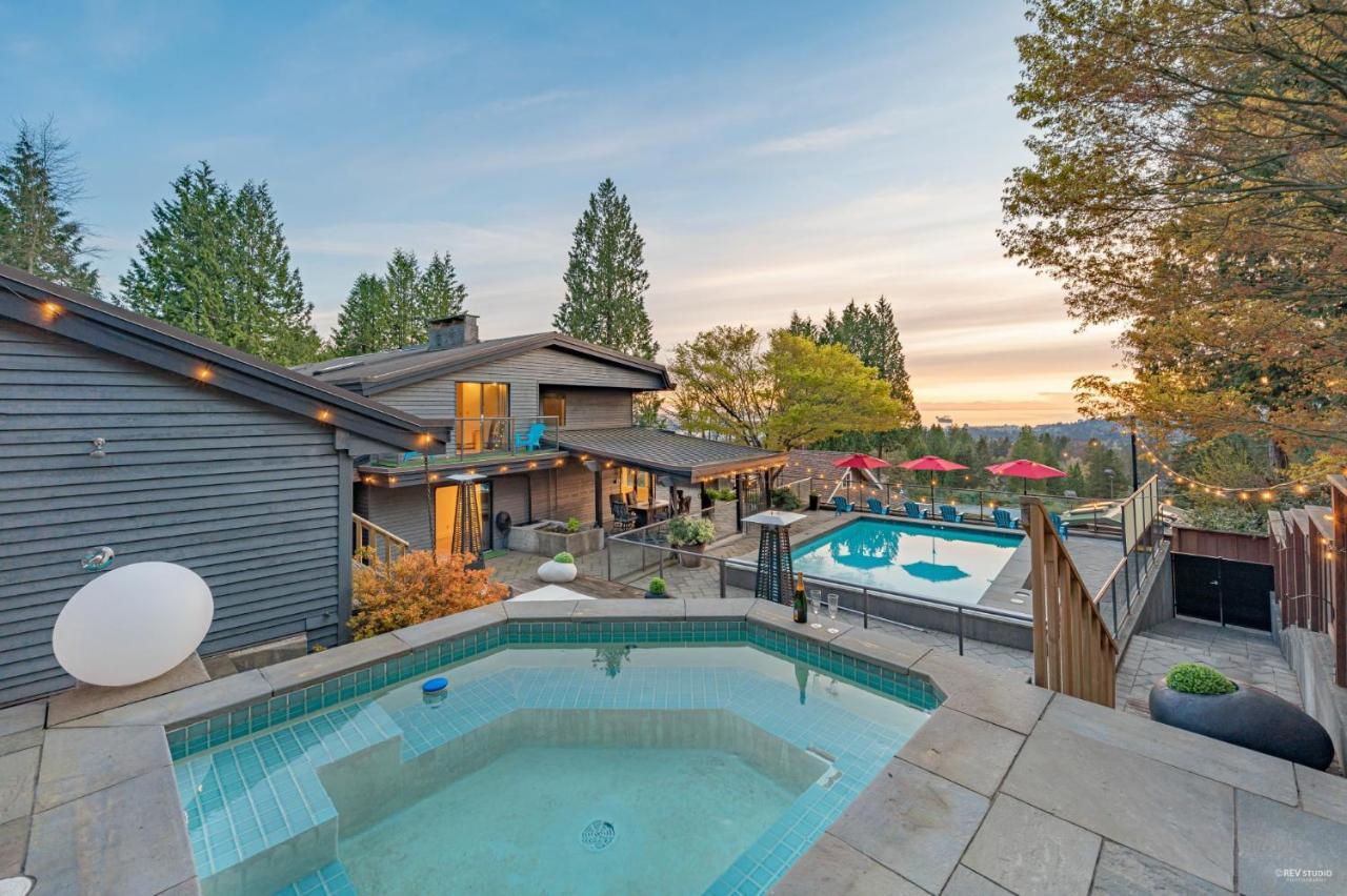 Cypress: Private Bedroom/Bathroom/Office, With Shared Pool, Hot Tub North Vancouver Buitenkant foto