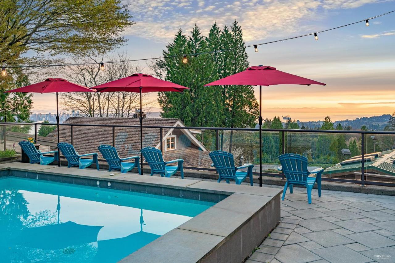 Cypress: Private Bedroom/Bathroom/Office, With Shared Pool, Hot Tub North Vancouver Buitenkant foto