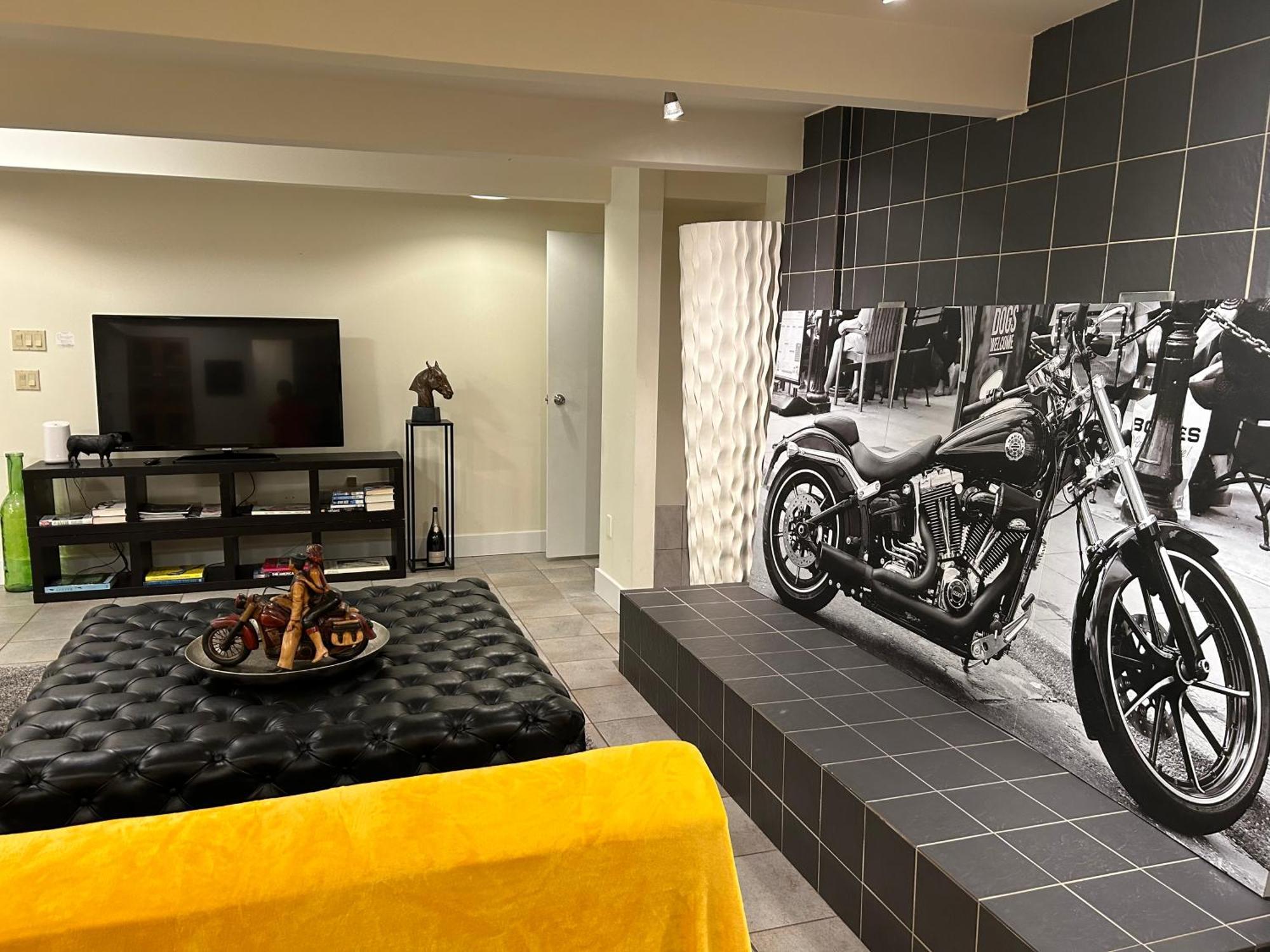 Cypress: Private Bedroom/Bathroom/Office, With Shared Pool, Hot Tub North Vancouver Buitenkant foto